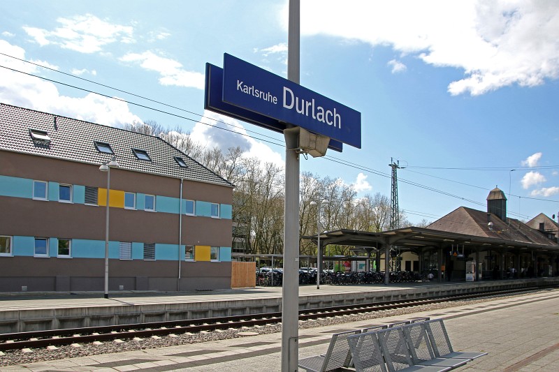 Rückansicht > Bahnhof Durlach